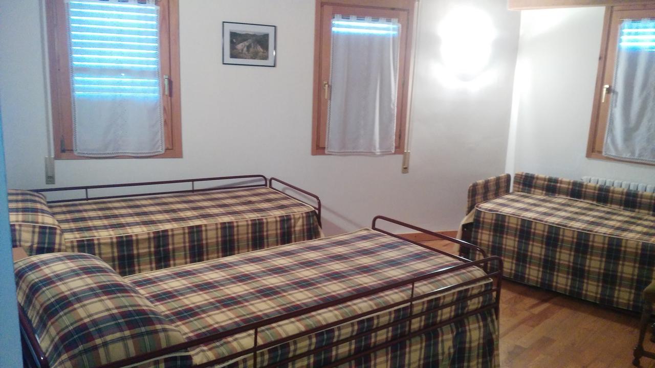 Bilanayur Hotell Alberuela de la Liena Exteriör bild
